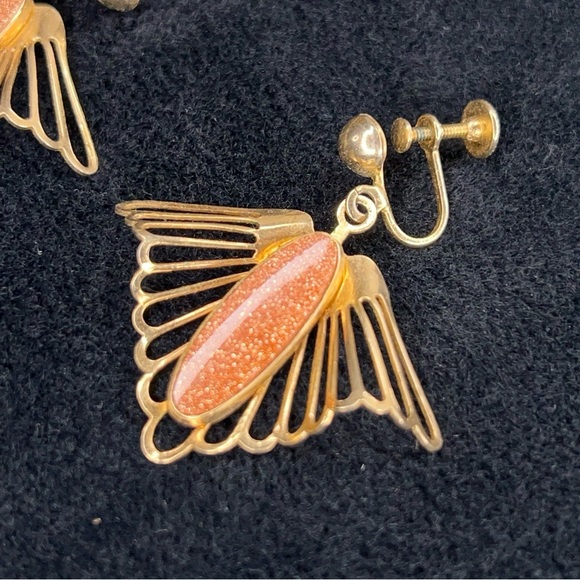 Vintage Gold Sunstone Clip On Earrings Screw Back Style Gift Retro Boho Glam - Picture 10 of 10